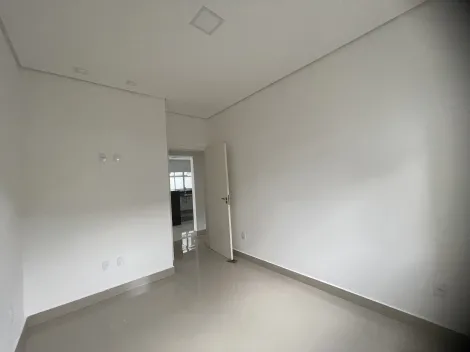 Casa térrea para venda e locação de 120m² | 03 dormitórios, sendo 01 suíte e 04 vagas de garagem | Condomínio Residencial Terras do Vale - Caçapava |