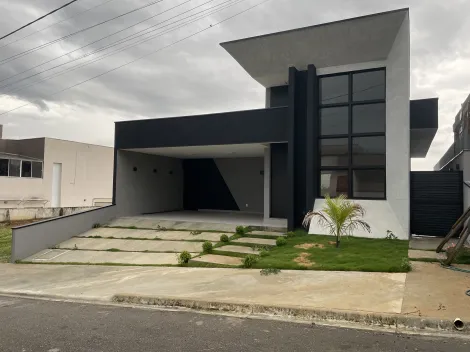 Casa de 169m² à Venda com 3 suítes, 4 garagens e 5 banheiros | Residencial Terras do Vale  | Caçapava