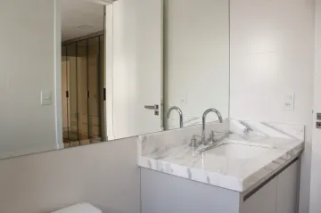 Apartamento de 02 Dorm. e 01 Suíte - 80,00m² na Vila Adyanna