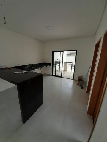 Casa em Condomínio Fechado com 03 Dorm. e 01 Suíte - 150,00m² em Caçapava