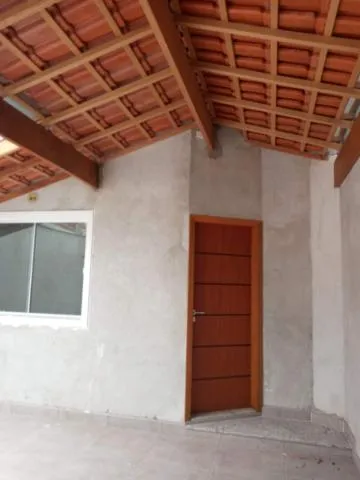 Casa térrea para venda de 02 Dorm. e 01 Suíte - 73,00m² no Jardim Rodolfo 