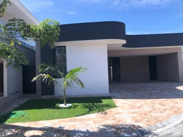 Casa em condomínio fechado para venda de 03 Dorm. e 01 Suíte - 145m² em Jacareí | Residencial Golden Park