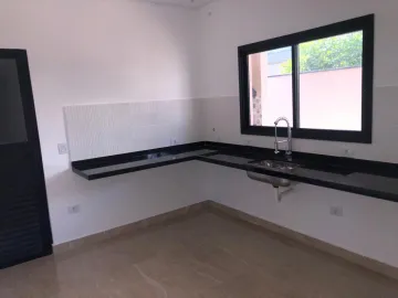 Casa em condomínio fechado para venda de 03 Dorm. e 01 Suíte - 145m² em Jacareí | Residencial Golden Park