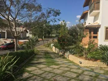 Casa com 366,00m² em terreno de 1.511,00m²  - Recanto Santa Bárbara