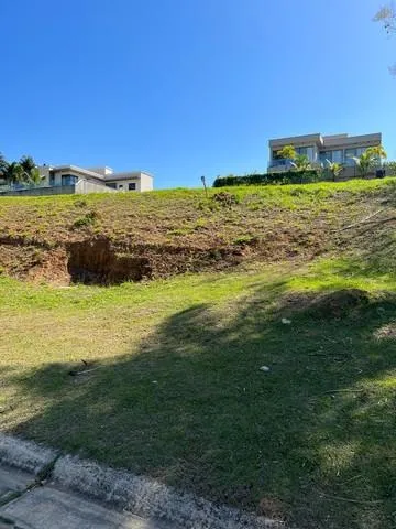 Terreno de 720,00m² em condomínio fechado no Colinas do Paratehy Norte para venda.