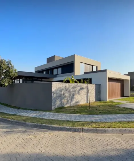 Casa para venda e locação de 469m² | 5 dormitórios sendo 5 suíte, com garagem para 4 carros e piscina | Colinas do Paratehy Sul - São José dos Campos