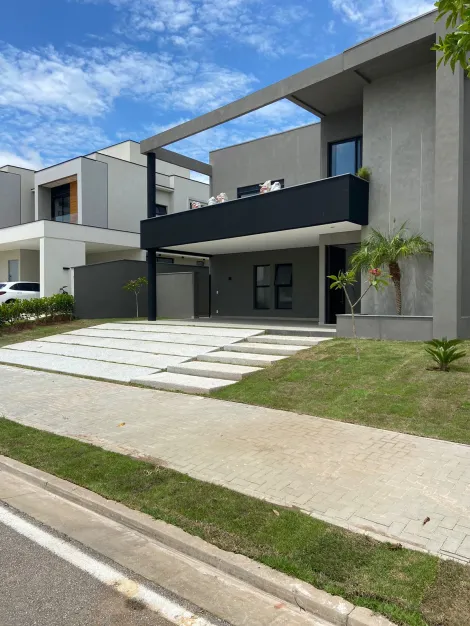 Casa em condomínio para venda com 04 suítes - 355,00m² no Alphaville II