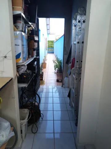 Casa para venda com 03 Dorm. e 01 Suíte - 221m² no Jardim Pararangaba