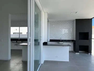 Casa térrea em condomínio para venda com 03 suítes e piscina no Urbanova.