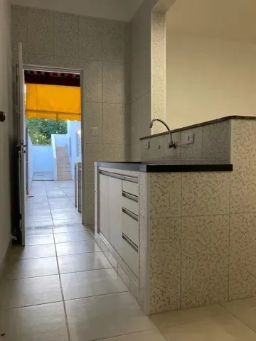 Casa para venda com 03 Dorm. e 01 suíte - 124m² no Jardim das Industrias.