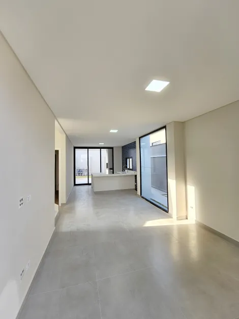 Casa em Condomínio Fechado com 03 Dorm. e 01 Suíte - 148,00m² | Caçapava