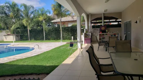 Casa térrea à venda de 409m² | 04 dormitórios, sendo todos suítes e 06 vagas de garagem | Condomínio Quinta das Flores - Bosque dos Eucaliptos | São José dos Campos |