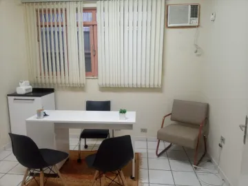 Casa comercial à venda de 208,70m² | 03 banheiros e 06 vagas de garagem | Vila Adyana - São José dos Campos |