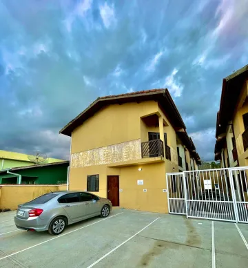 Casa/Sobrado à venda na praia de Maranduba em Ubatuba.