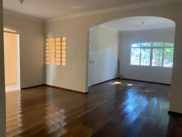 Alugar Casa / Padrão em São José dos Campos. apenas R$ 850.000,00