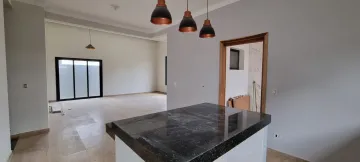 Casa térrea à venda de 162m² | 03 dormitórios, sendo 01 suíte e 02 vagas de garagem | Condomínio Reserva Aruanã - Bairro da Floresta | São José dos Campos |