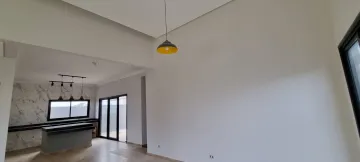 Casa térrea à venda de 162m² | 03 dormitórios, sendo 01 suíte e 02 vagas de garagem | Condomínio Reserva Aruanã - Bairro da Floresta | São José dos Campos |