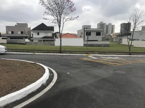 Terreno à Venda de 250m² | Condomínio Floradas do Paratehy - Urbanova VII |