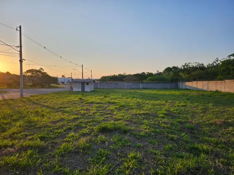 2 Lotes juntos, condomínio fechado, com projeto aprovado