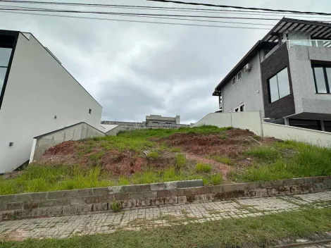 Terreno à venda de 450m² | Condomínio Jaguary - Urbanova | São José dos Campos |