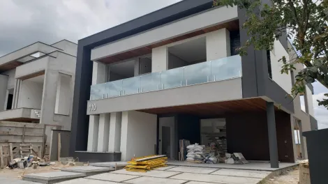 Sobrado à venda de 470m² | 04 dormitórios, sendo 03 suítes e 04 vagas de garagem | Condomínio Alphaville I - Urbanova | São José dos Campos |