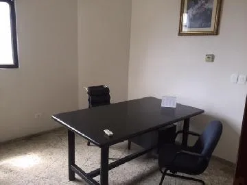 Sala comencial de 25m² no Jardim Esplanada para locação.