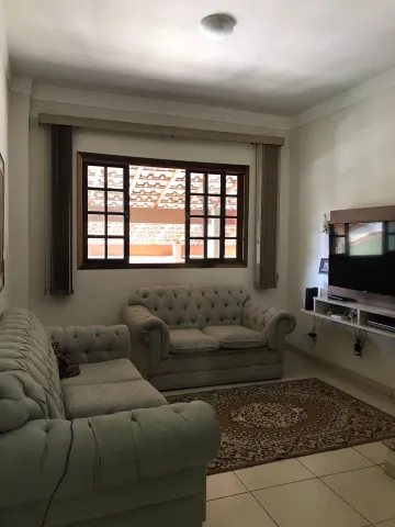 Alugar Casa / Sobrado em São José dos Campos. apenas R$ 3.500,00