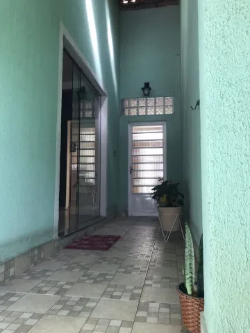 Sobrado para venda e locação de 150m² | 03 dormitórios, sendo 02 suítes e 02 vagas de garagem | Jardim Alvorada - São José dos Campos |