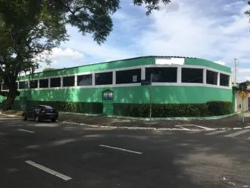 Ponto Comercial de 560m² à venda no Bosque dos Eucaliptos com 6 banheiros e 2 garagens.