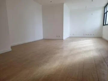 Sala comercial com 38 m2 no Centro de São José dos Campos