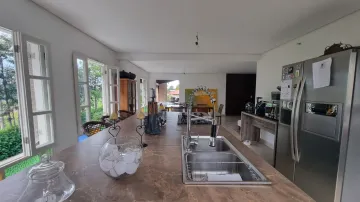 Casa à Venda de 660m² | 04 dormitórios sendo (02 suítes) e 04 vagas de garagem | Alpes de Guararema - Jardim Itapema