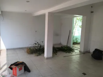 Casa Comercial com 367 m² na Vila Adyanna