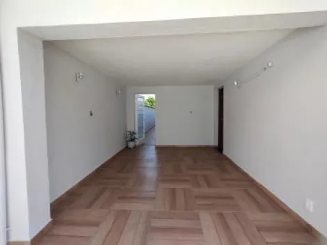 Casa comercial á venda de 290m² | 4 dormitórios com 2 banheiros | Vila Ema | São José dos Campos