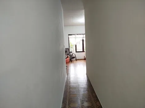 Casa térrea à venda de 138m² | 03 dormitórios com 02 banheiros | Jardim das Industrias - São José dos Campos |