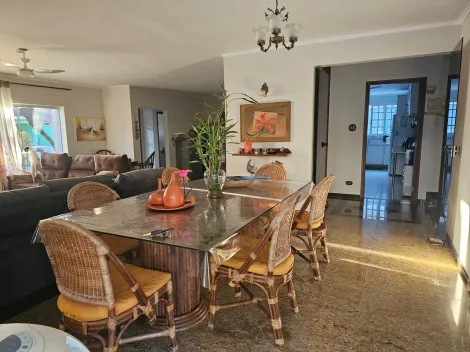 Casa com edícula à Venda de 364m² | 6 dormitórios sendo 6 suítes e 3 vagas de garagens | Jardim das Colinas.