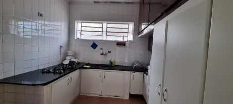 Casa à venda de 258m² | 03 dormitórios, sendo 01 suíte e 02 vagas de garagem | Vila Adyana - São José dos Campos |