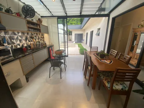 Casa á venda de 339m² | 3 dormitórios sendo 3 suítes | Cond. Altos da Serra VI/ Urbanova - São José dos Campos