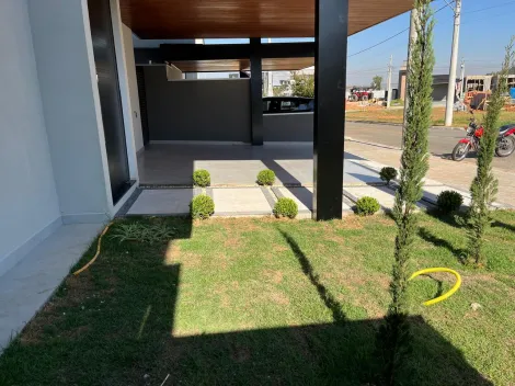 Sobrado à Venda de 230m² | 04 dormitórios sendo 01 suíte e 02 vagas de garagem | Condomínio Reserva Rudá -  Bairro Floresta