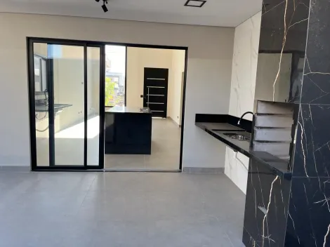 Casa à Venda de 152,99m² | 03 dormitórios sendo 02 suítes e 02 vagas de garagem | Reserva Rudá - Bairro da Floresta