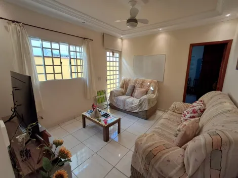 Casa térrea à Venda de 77m² | 03 dormitórios sendo 01 suíte e 02 vagas de garagem | Jardim Portugal - São José dos Campos