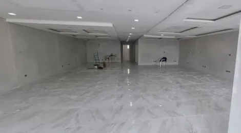 Ponto comercial para locação de 310m² | 03 banheiros e 03 vagas de garagem | Jardim Esplanada II - São José dos Campos |