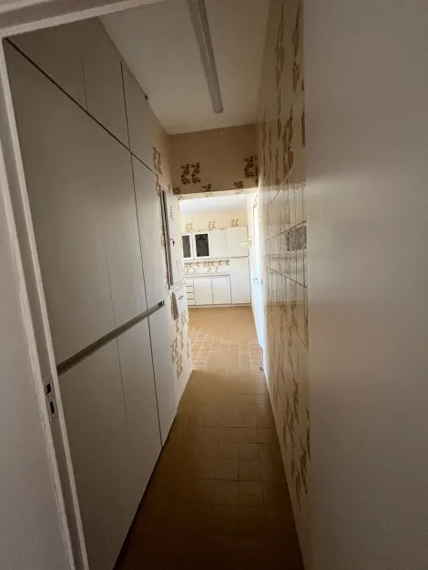 Apartamento para locação de 230m² | 04 dormitórios, sendo 01 suíte e 02 vagas de garagem | Edifício Rio Jaguari - Centro | São José dos Campos |