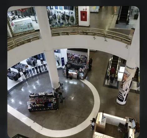 Sala comercial à venda de 78m² | 01 banheiro e 01 vaga de garagem | Edifício Shopping Centro - São José dos Campos |