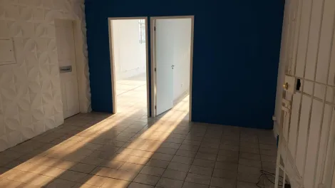 Ponto comercial para locação de 180m² | 02 banheiros e 02 vagas de garagem | Jardim São Dimas - São José dos Campos |